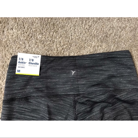 Go-Dry 7/8 Ankle Leggings - Picture 3 of 3